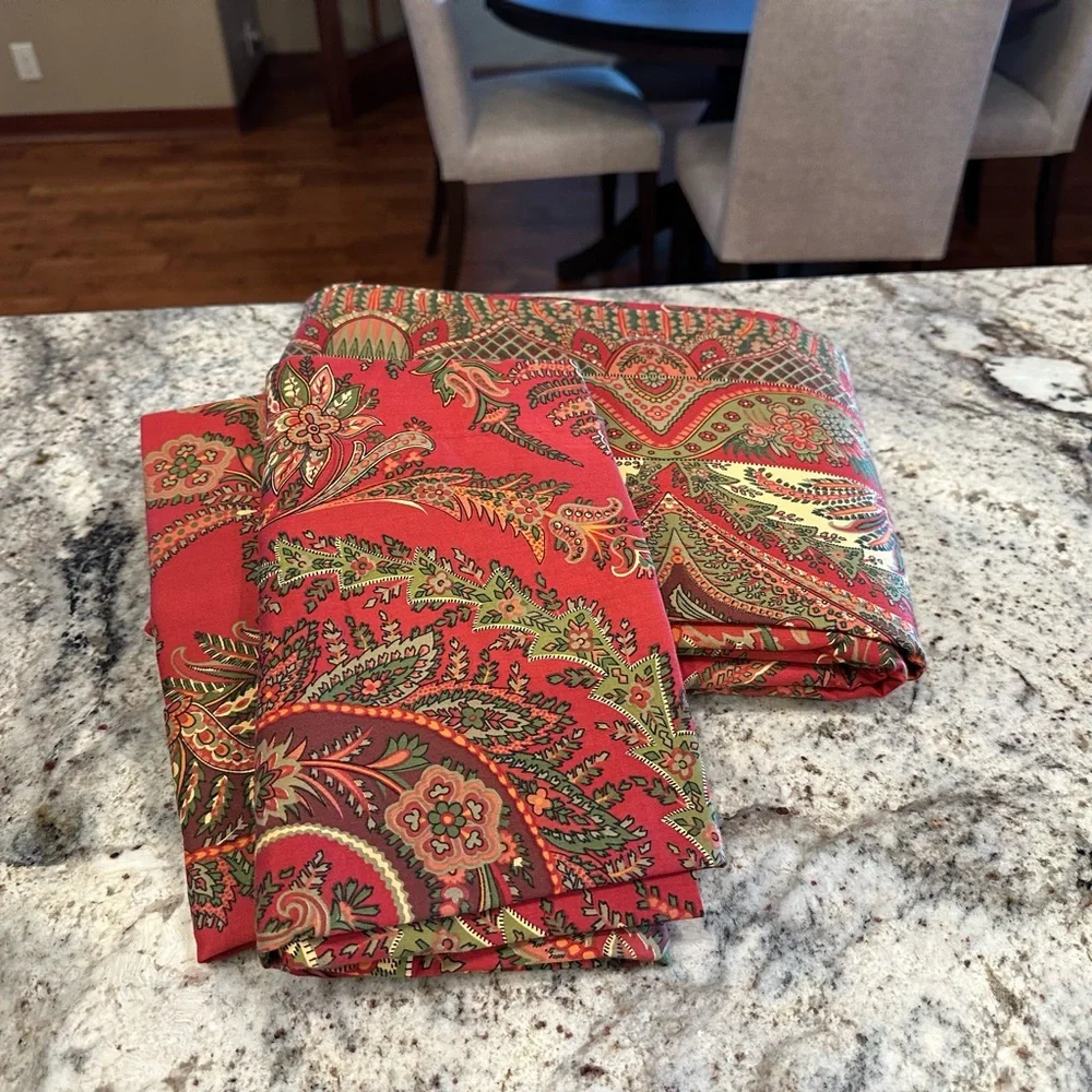 Pottery Barn Caroline Paisley Duvet Cover and Shams